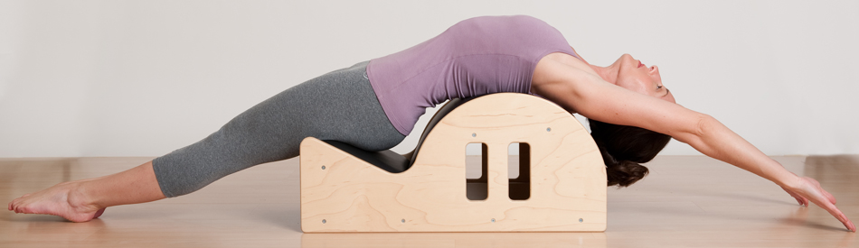 b_pilates-theraband-exercise